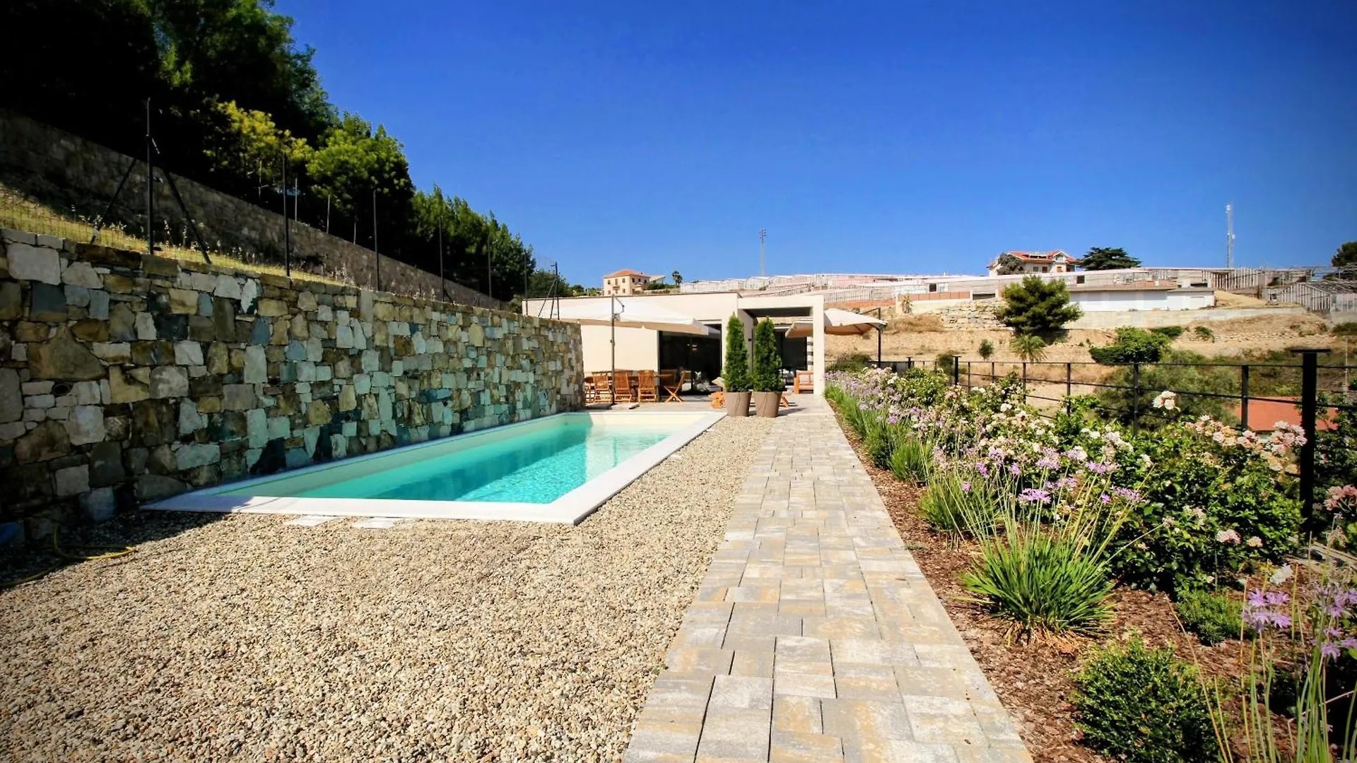 Petra Boutique Villa Bordighera 0*,