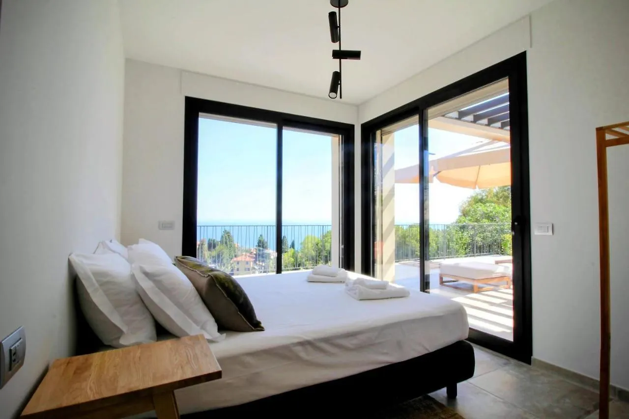 Petra Boutique Villa Bordighera 0*,  Italy